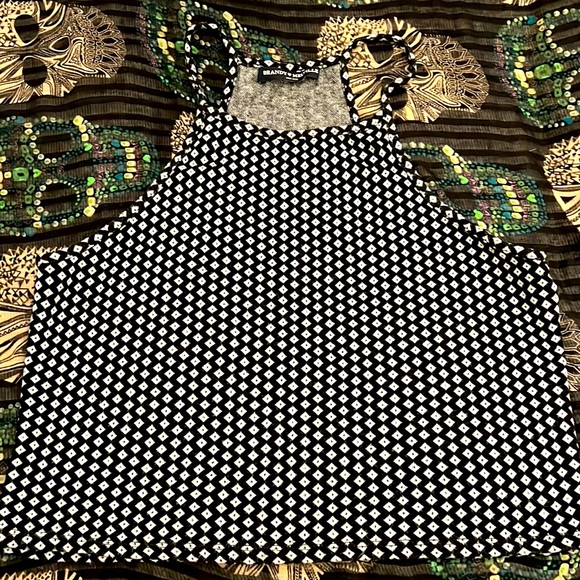 Brandy Melville Cute Crop Top - Picture 1 of 2